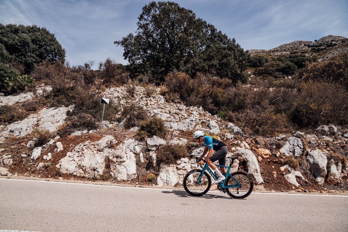 Mit dem Canyon Aeroad CFR Di2 macht auch das berghoch fahren Spaß