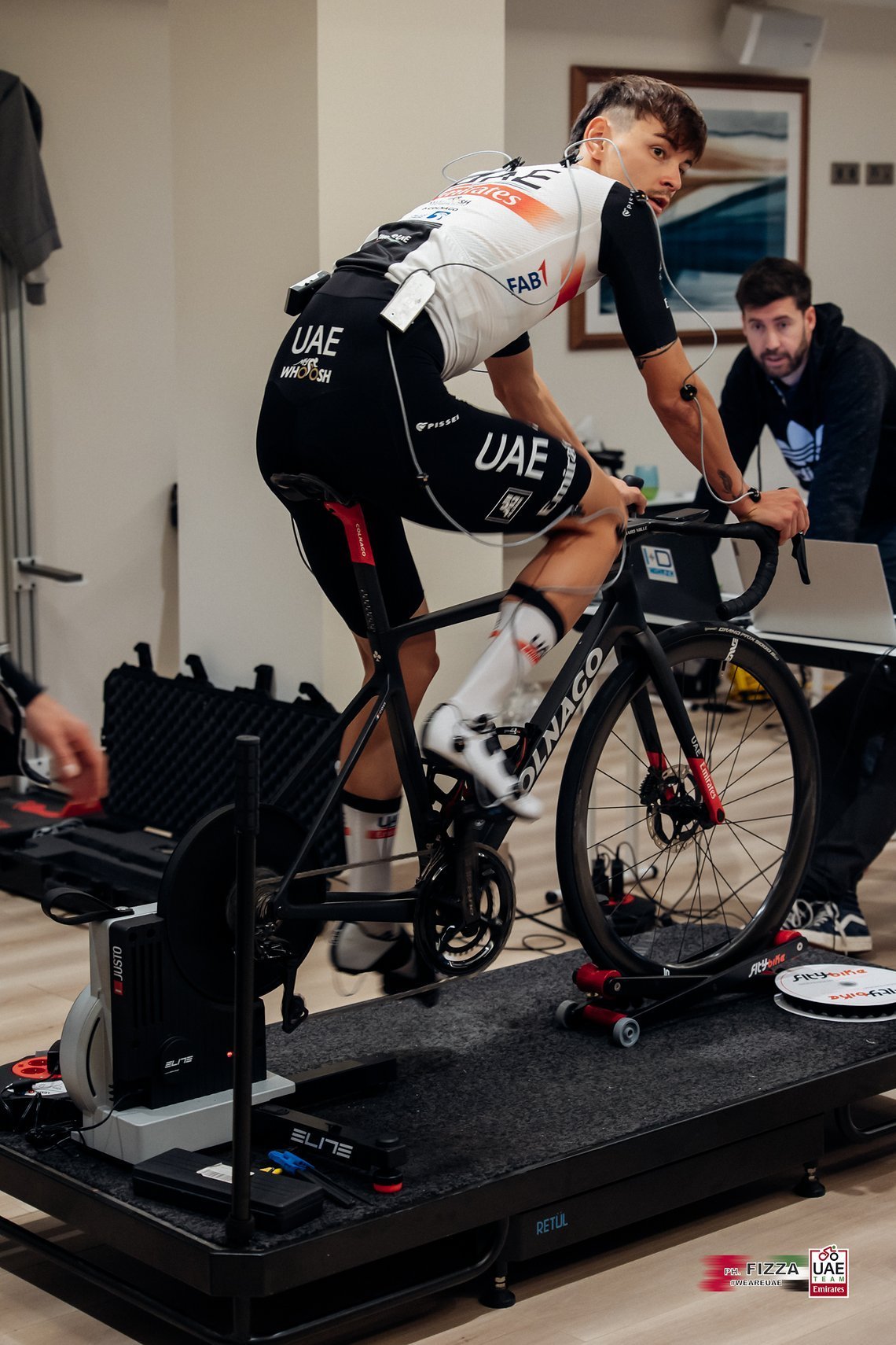 Bikefittings unter Berücksichtigung aller Ergonomiedaten gehören natürlich für jeden Fahrer zur Saisonvorbereitung.