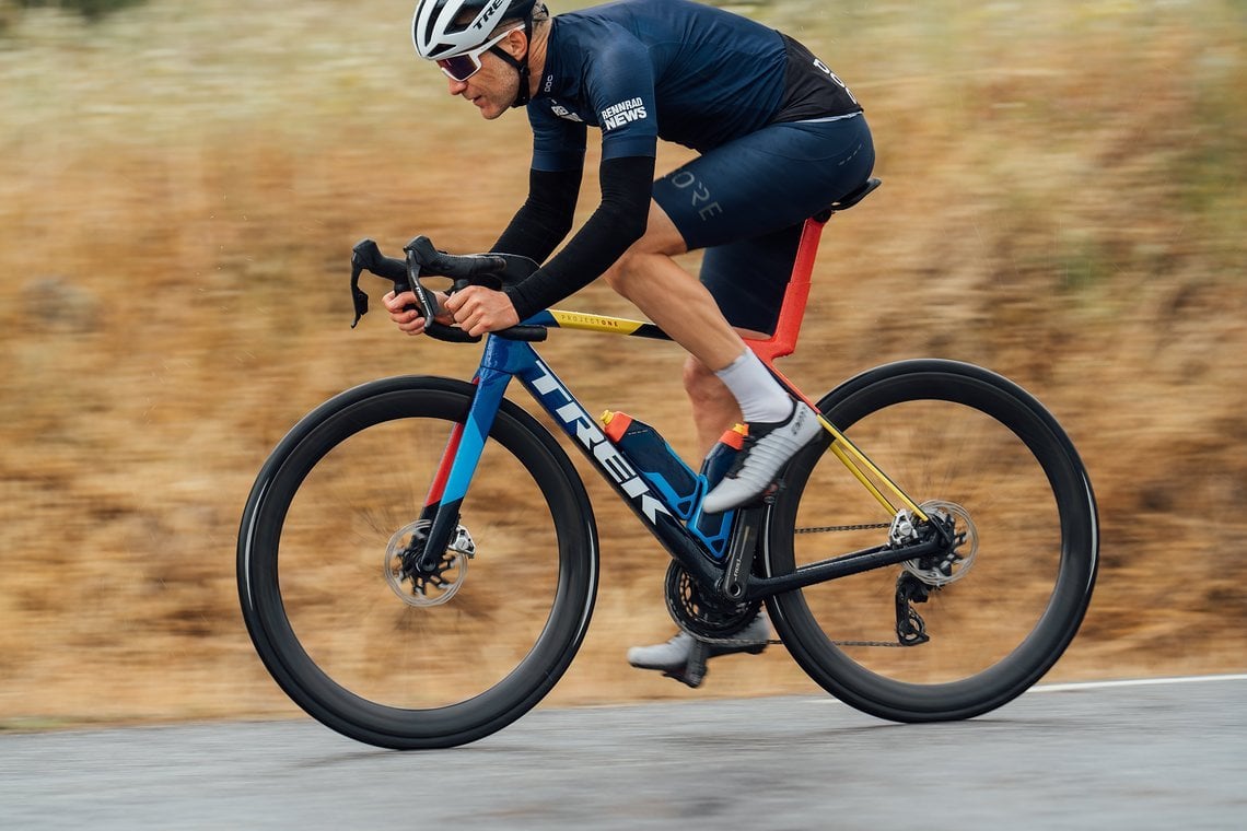 Das Trek Madone verleitet immerzu zum Schnellfahren.