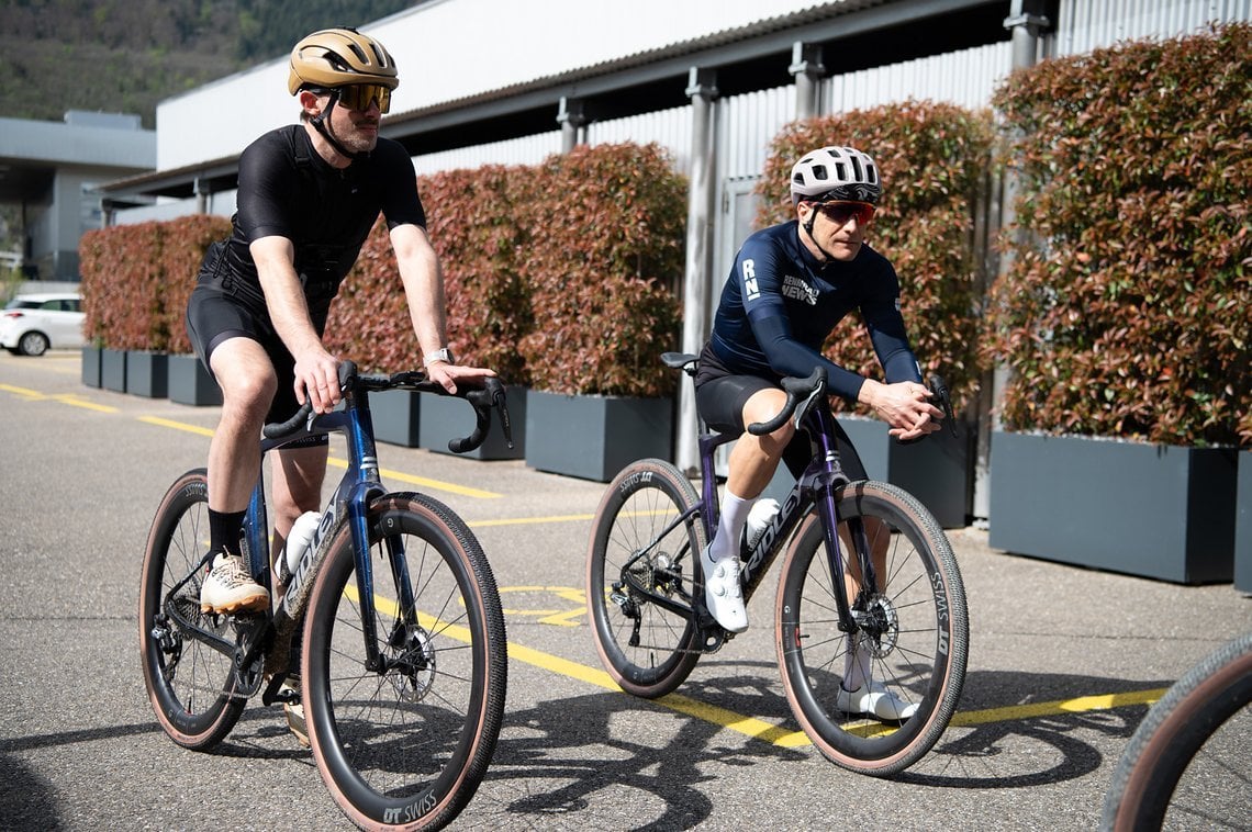 Hohe Aero-Felgen sehen auch auf dem Gravel-Bike sportlich aus.