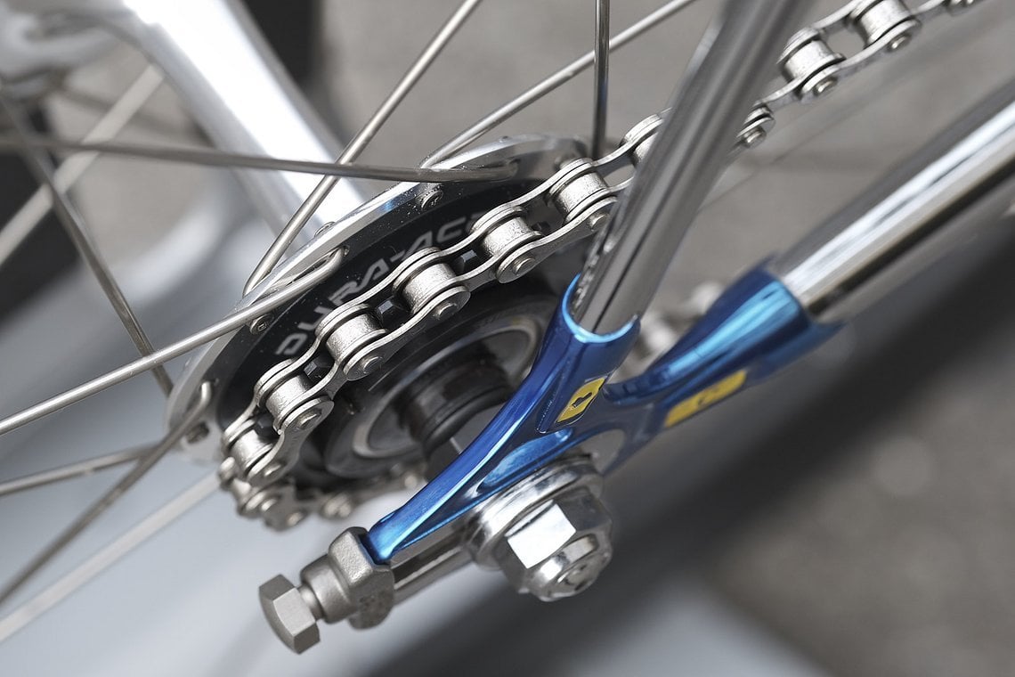 Dura Ace Track Nabe und Izumi Kette mit Bahnteilung