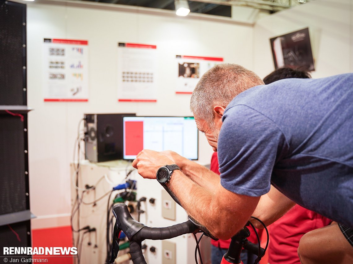 Es ermöglicht die Aero-Optimierung der Sitzposition und den Test von Bikes und Zubehör in Echtzeit