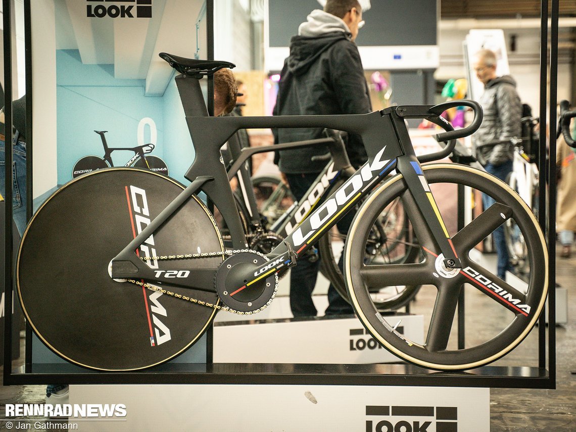 Das Look T20 RS Bahnrad war ständig umringt.