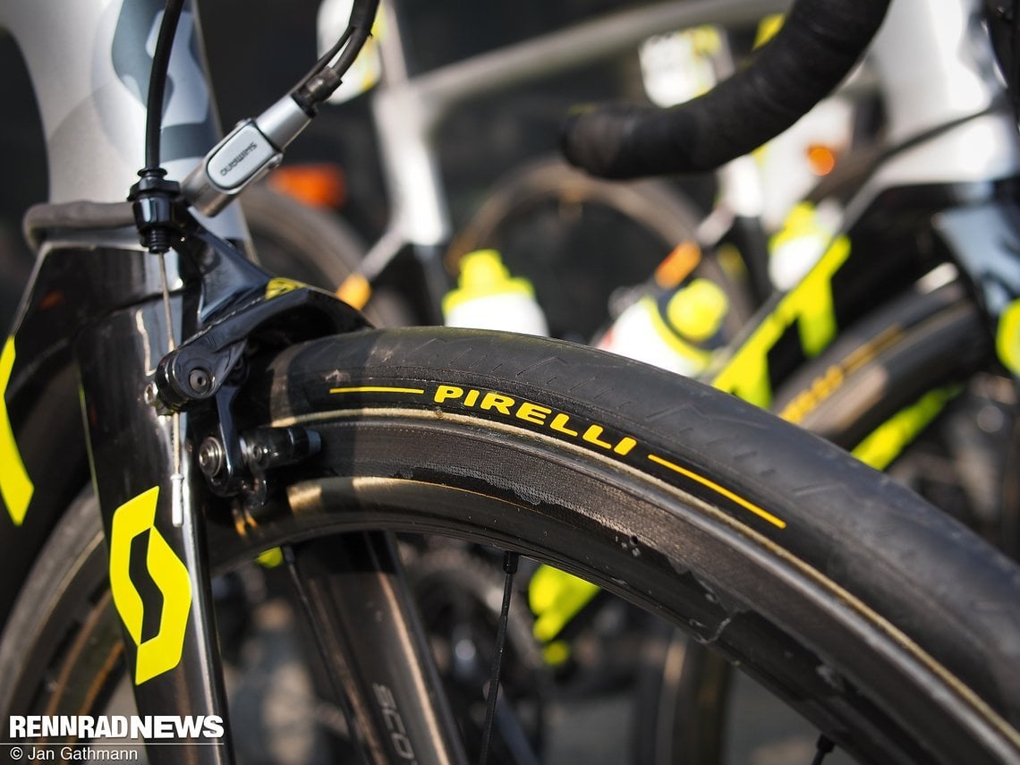 Mitchelton-Scott fuhr den Pinarello P-Zero als Schlauchreifen