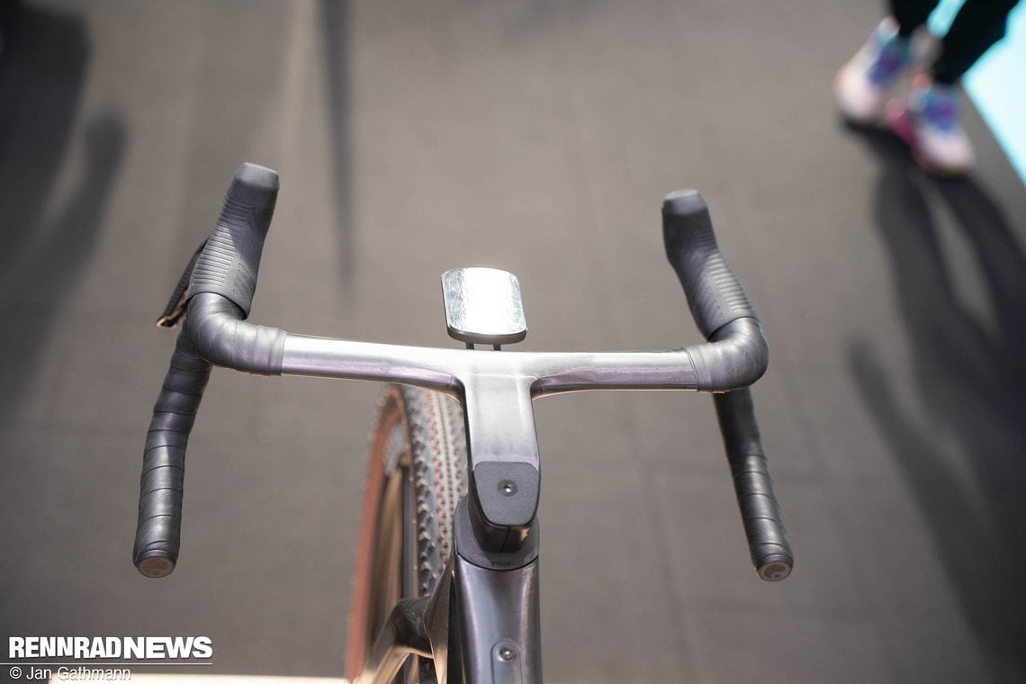 Natürlich kommen auch die anderen Carbon-Komponenten von Bike Ahead Composites.