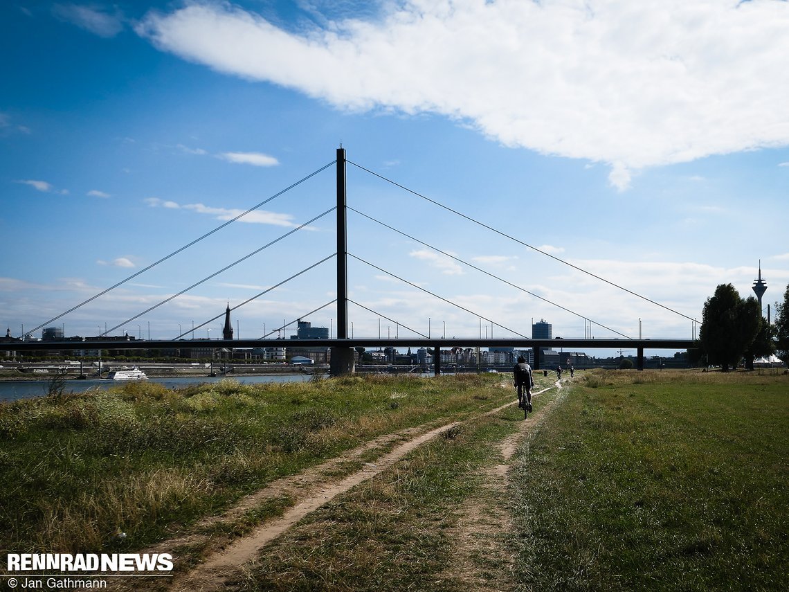 Die flachen Kilometer am Rhein haben es in sich