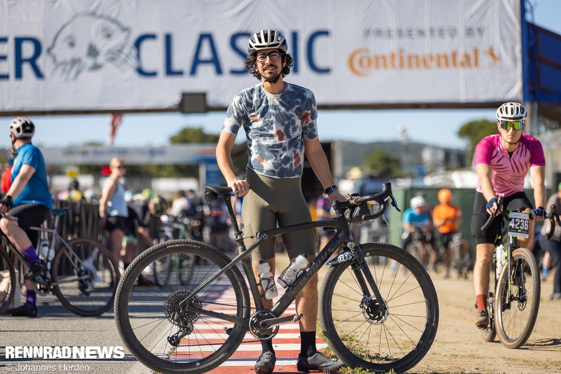 Und hier das neuste Specialized Gravel Bike vom Sea Otter – das Specialized Diverge STR mit Feder-Sitzdom.