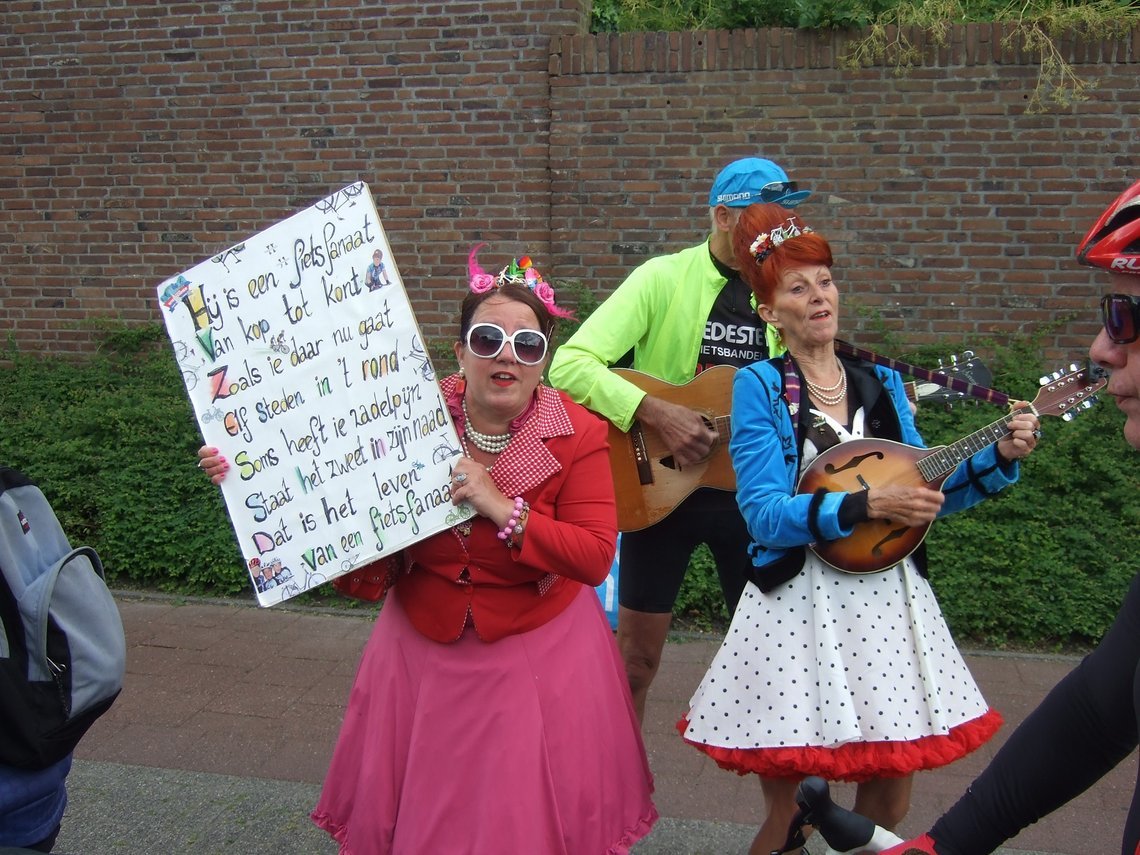 Karnevalsschlager am Wegesrand in Leeuwarden 2017