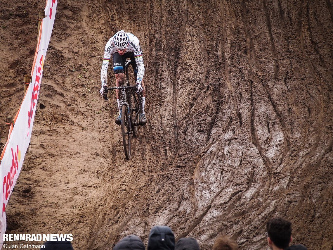 Mathieu van der Poel auf der inneren Linie