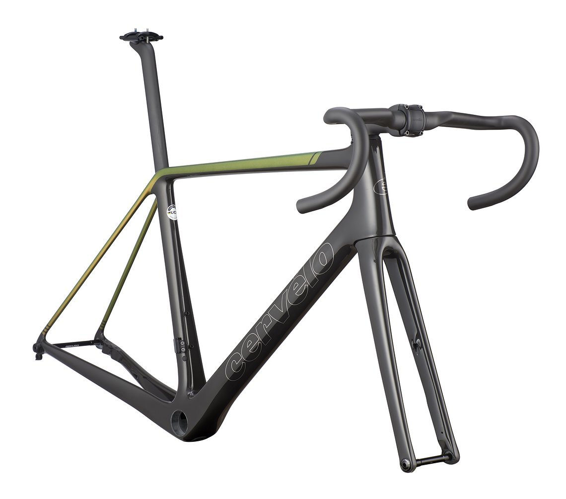 Das R5 Frameset kommt mit Vorbau und Lenker