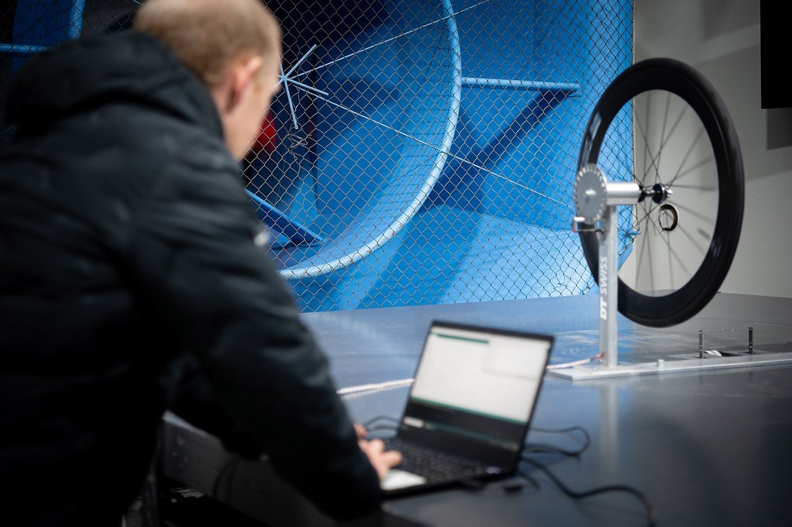 Ausgiebige Windkanal-Tests verifizieren die Berechnungen der Ingenieure.