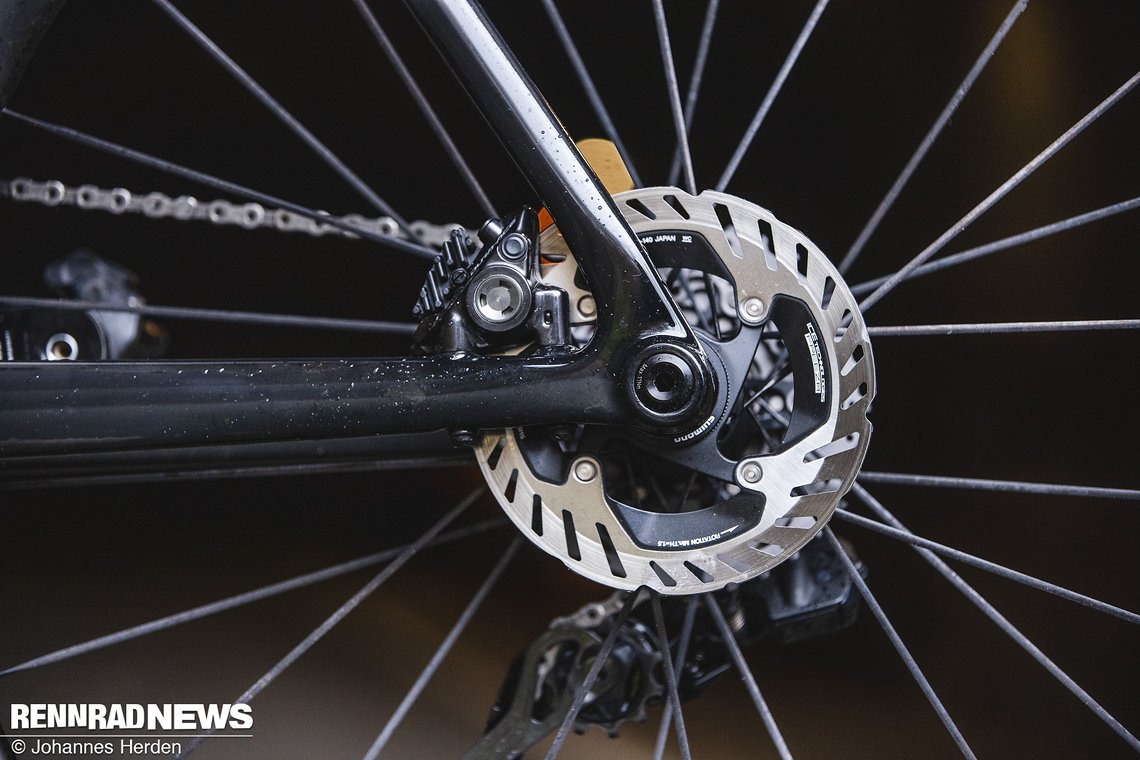 Auch die Shimano Dura Ace Disc-Bremsen lassen nichts zu wünschen übrig.