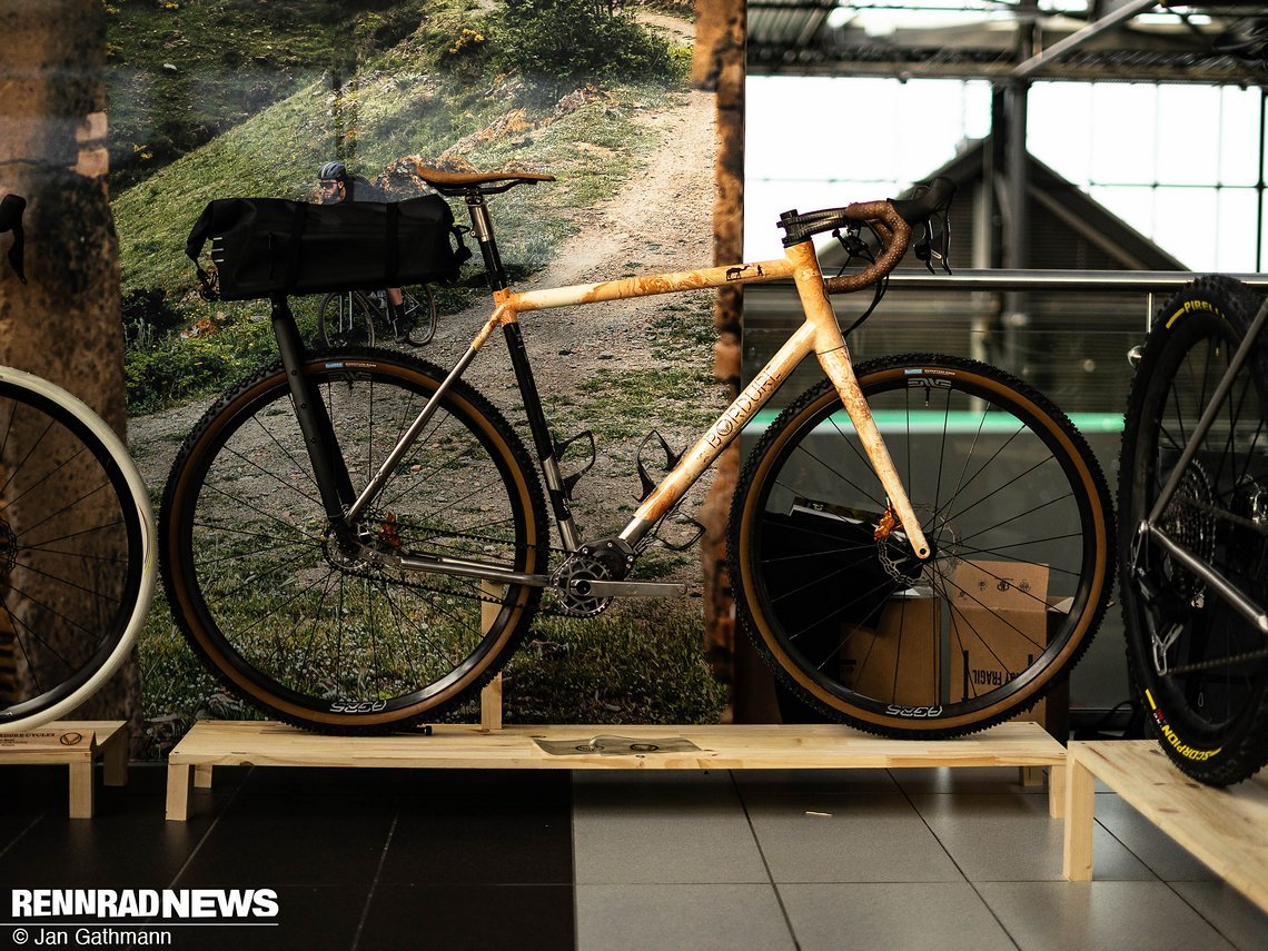 Bordure Cycles aus Frankreich zeigte ein Touren-Rennrad mit Pinion Getriebe-Schaltung.