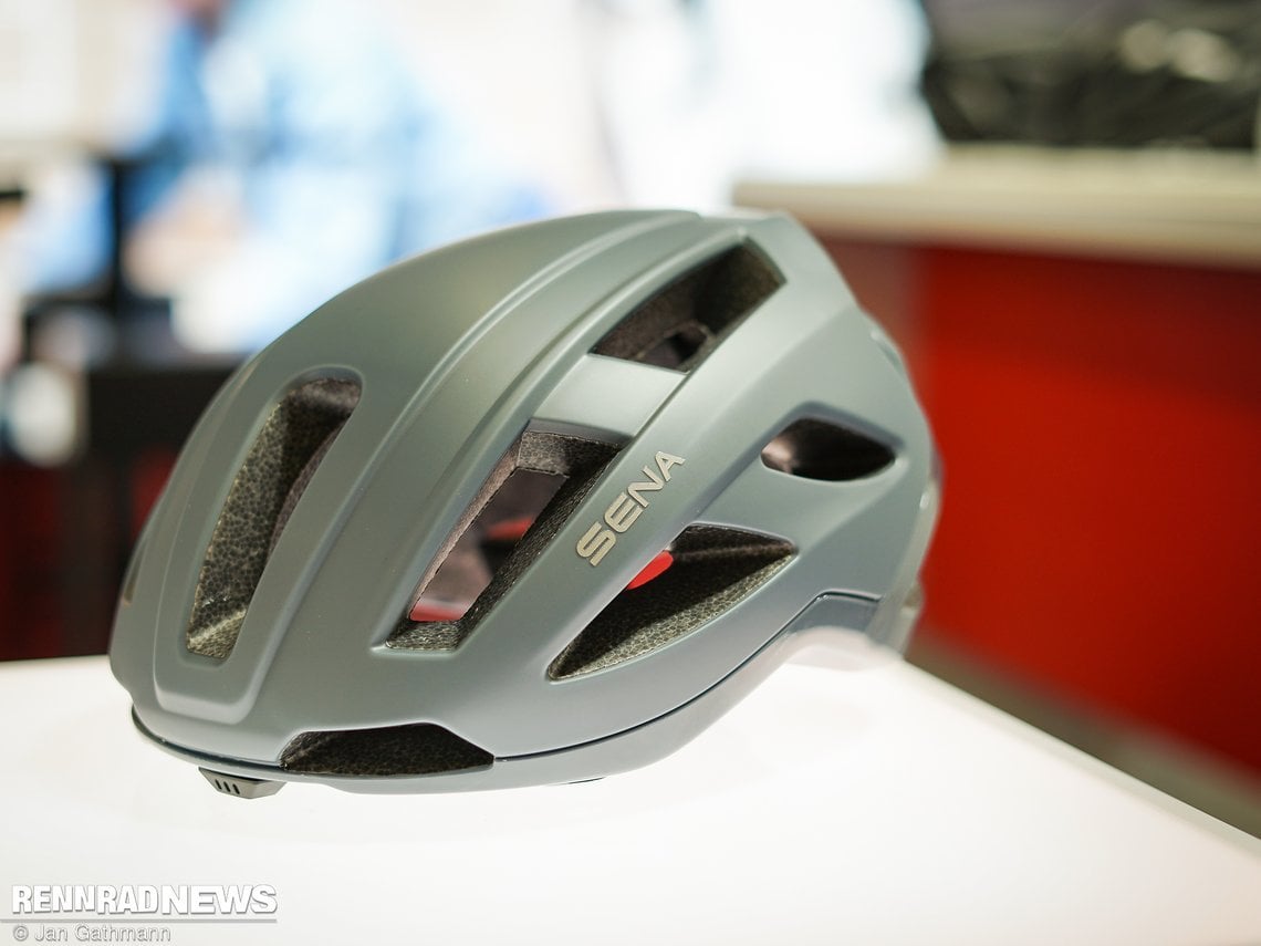 Neu bei Sena ist ebenfalls smarte der C1 Fahrrad-Helm