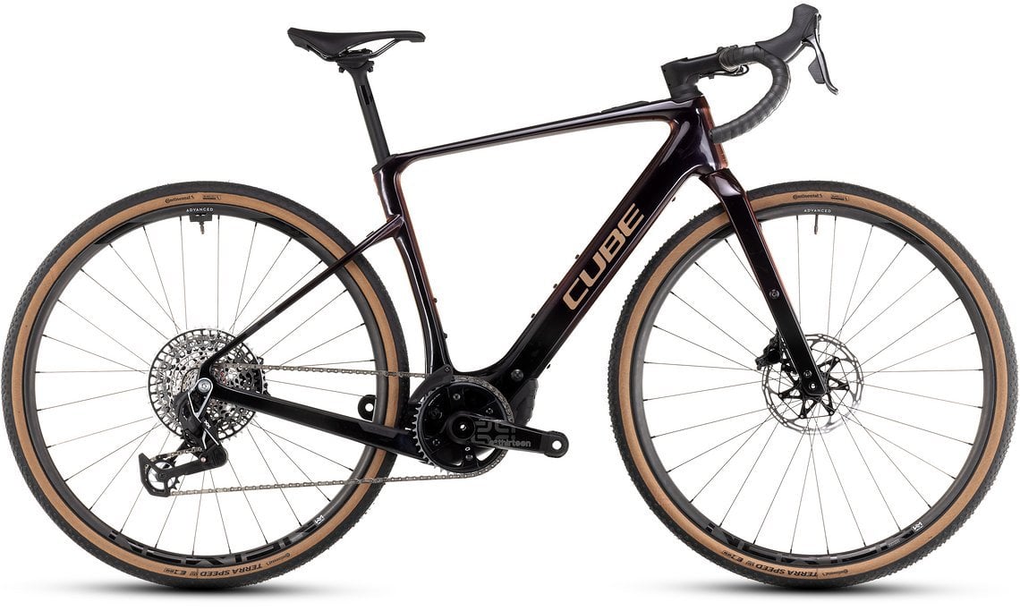 Das Topmodell: Cube Nuroad Hybrid SLT – mit SRAM Rival eTap und Newmen Carbonlaufrädern.