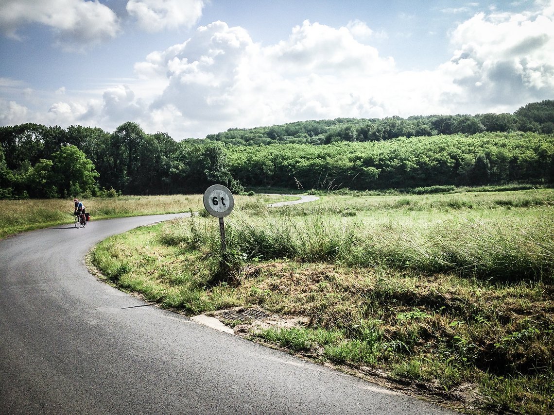 Wenig Verkehr auf den schönen Nebenstraßen