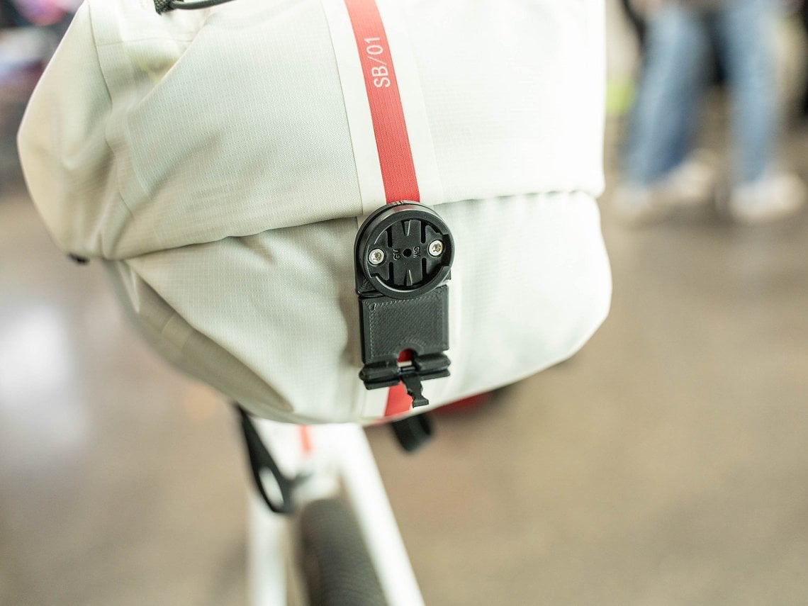 Großer Nachfrage erfreute sich laut Cyclite dieser neue Garmin Varia-Halter für die Saddle Bag.