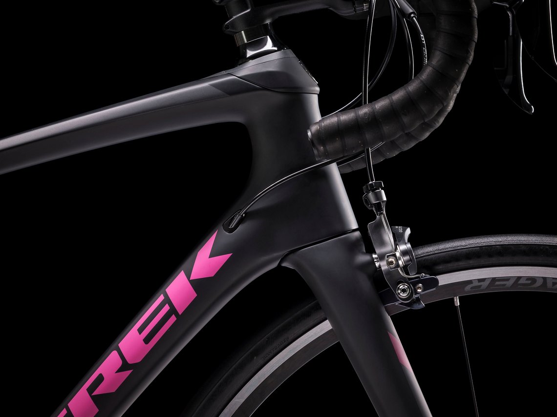 Die von Bontrager entwickelten Bremsen lassen eine Reifendicke von bis zu 28 Millimeter zu. Die von Bontrager entwickelten Bremsen lassen eine Reifendicke von bis zu 28 Millimeter zu.