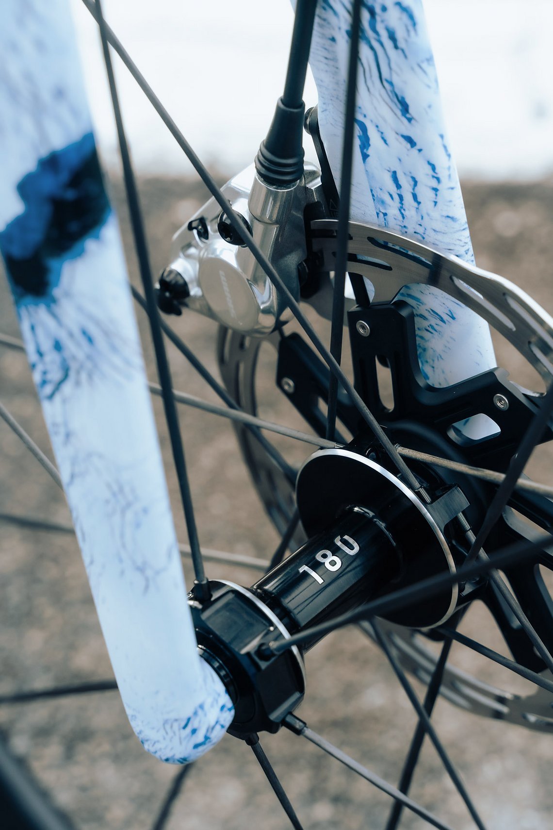 DTSwiss ARC 1100 38 CS The Lightest Way Up Action 0011 1920px