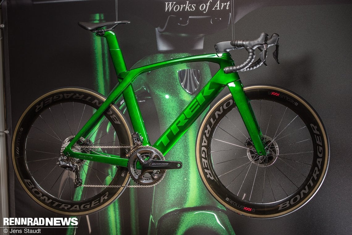 Madone Project One in Candy Emerald Green