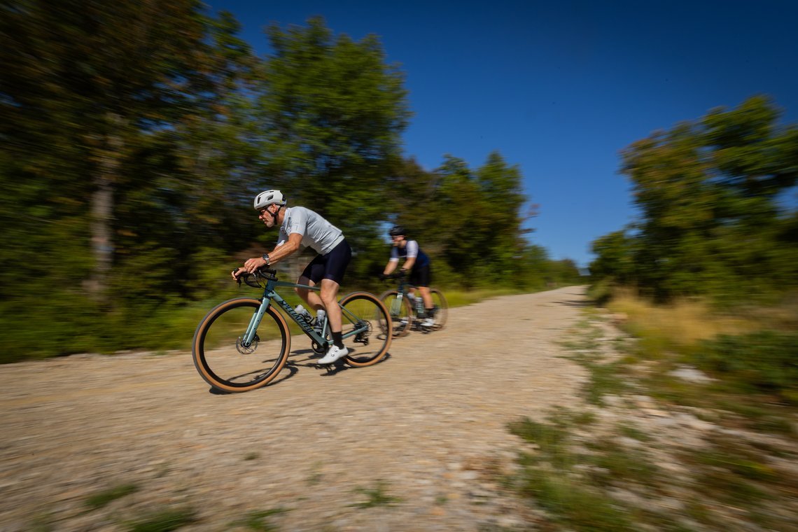 Die Teststrecken deckten die ganze Gravel Skala ab: von grobem Schotter…