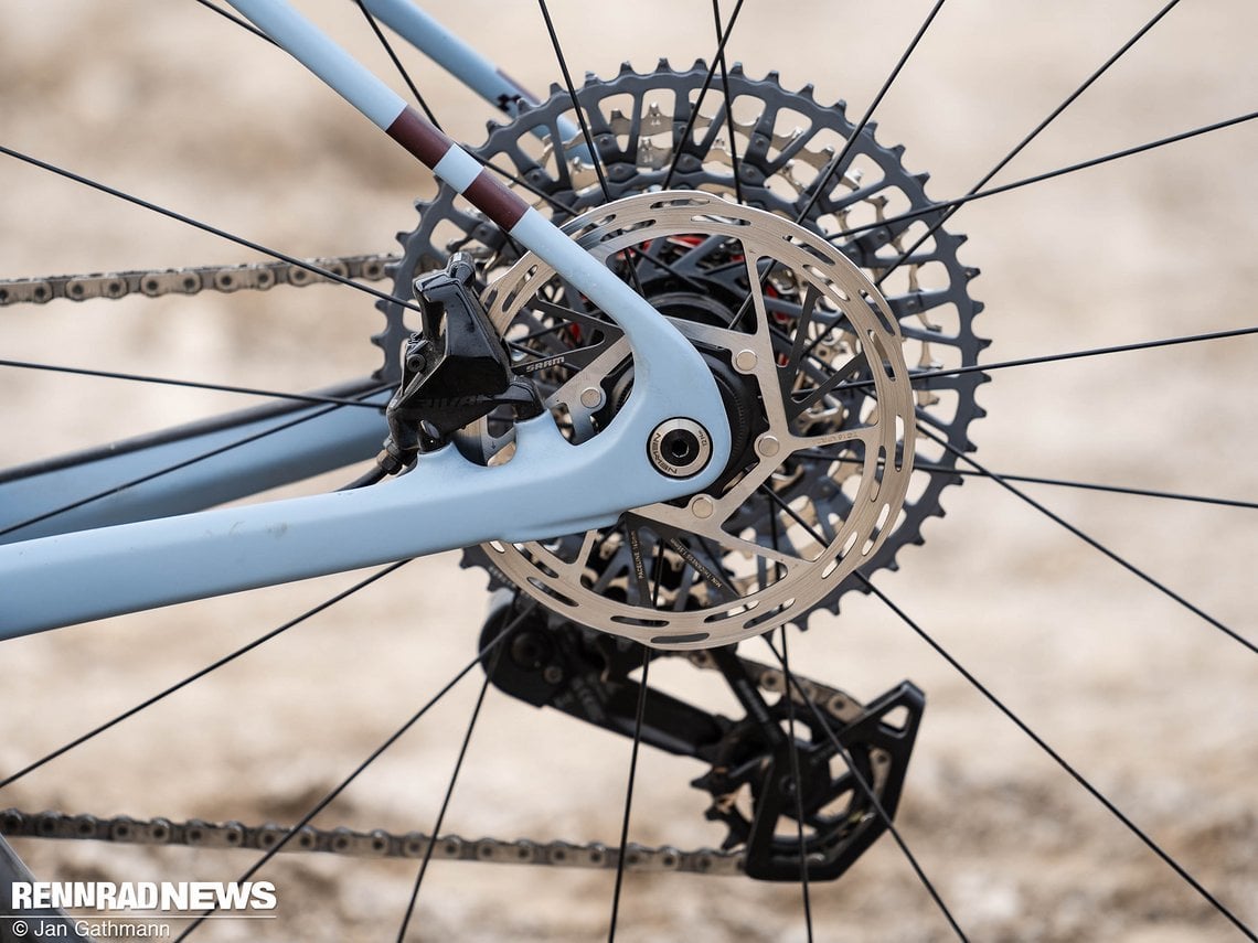 Die SRAM Rival AXS Disc-Bremsen sind auch für Neulinge sehr gut zu dosieren und kräftig genug.