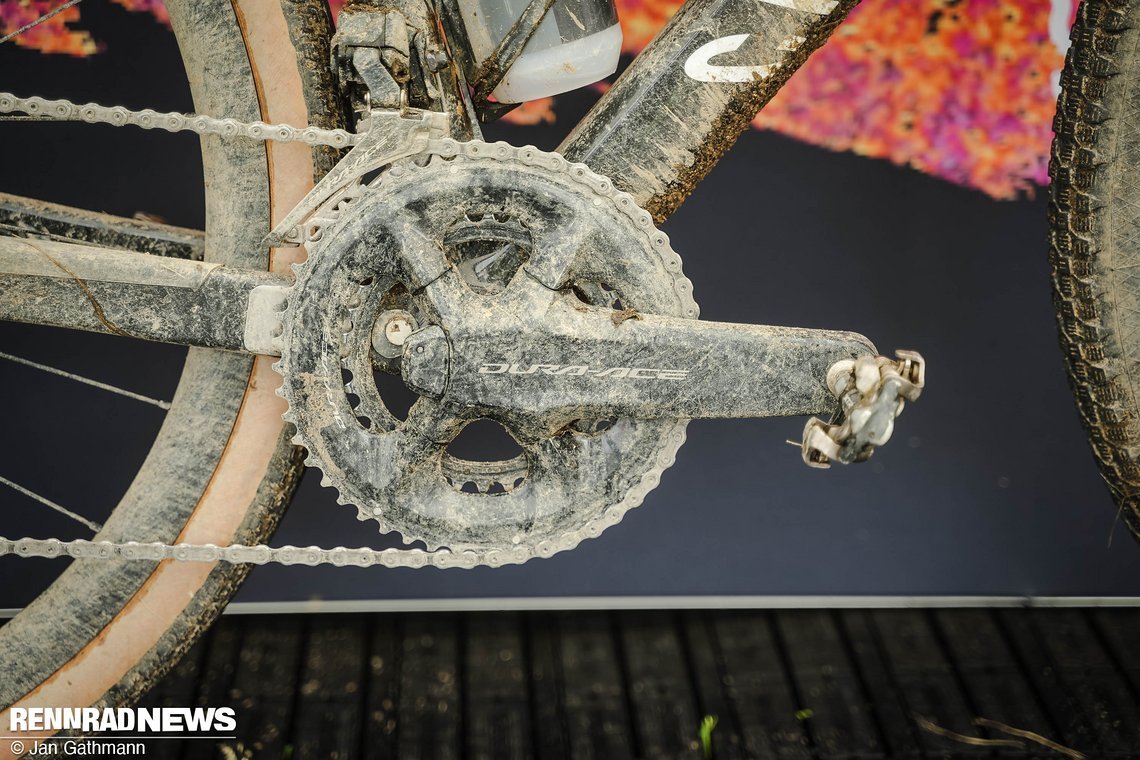 Auch Stetina kombiniert die Shimano Dura Ace Di2 Kurbel…