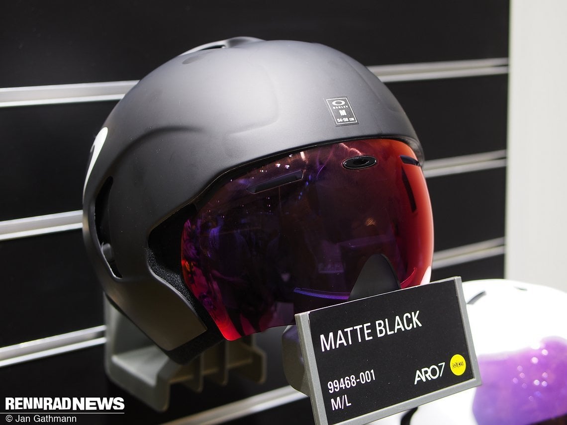 Oakley Aro7 Aero Helm