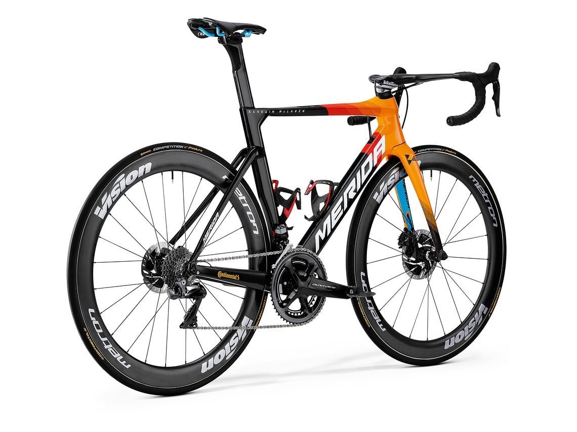 REACTO DISC TEAM rear e