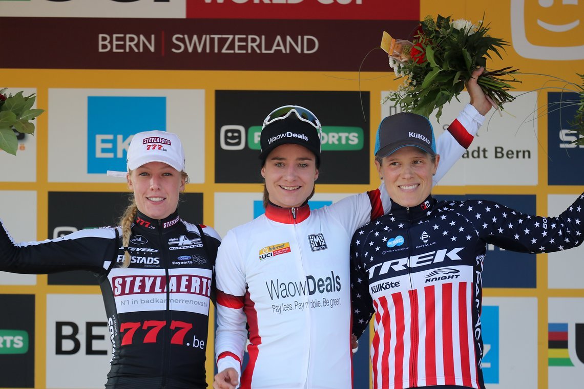 Das Podium der Frauen Elite