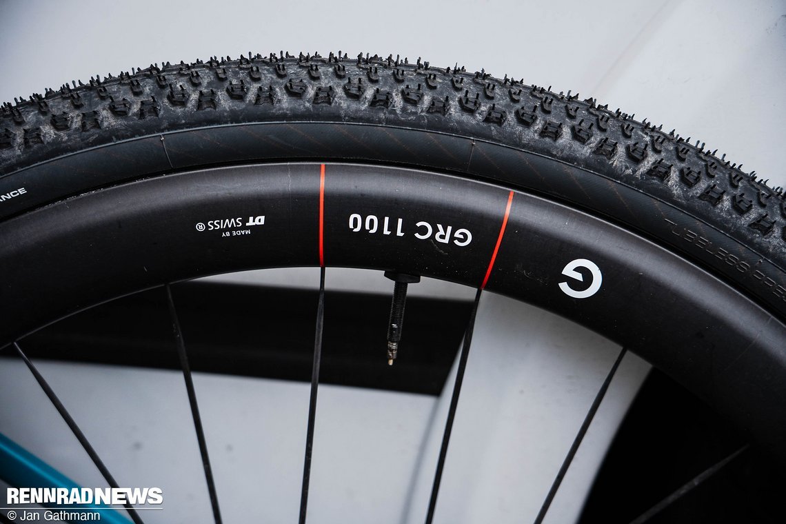 Die Vittoria Mezcal setzen auf ein grobstolliges Profil.