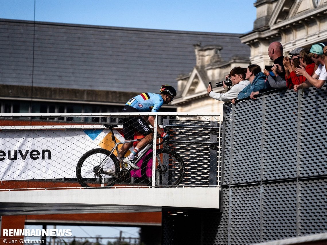 Florian Vermeersch konnte Van der Poel nicht mehr folgen und wurde Zweiter.