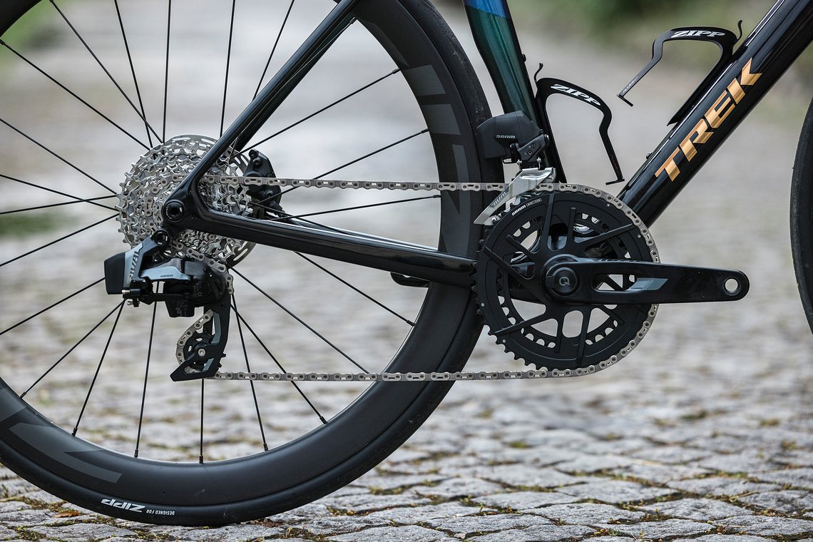 Die neue SRAM Rival AXS Gruppe wiegt knapp unter 3 kg