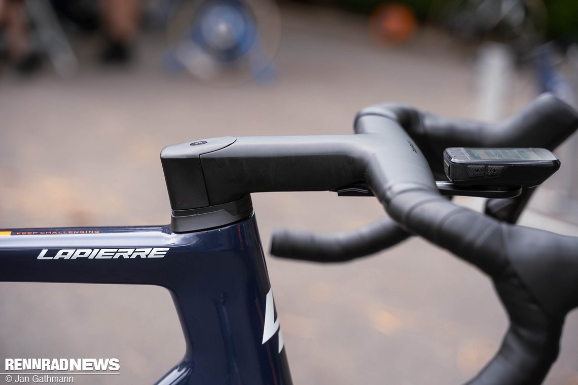 Bittner fährt das Lapierre Carboncockpit mit 140 mm langem Vorbau.