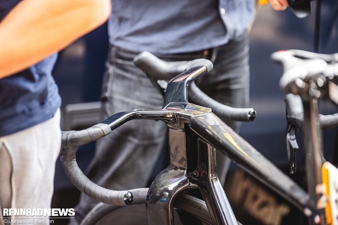 Die Cockpit-Form wird immer beliebter an Aero-Rennrädern.