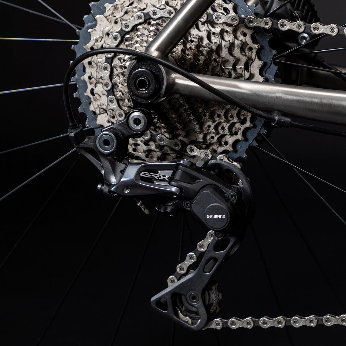 Eine Shimano XT-Kassette wird vom RX800 Gravel Schaltwerk angesteuert