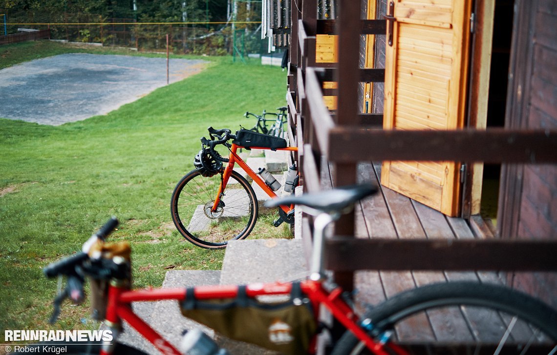 Eigene Holzhütte mit eigenem Parkplatz