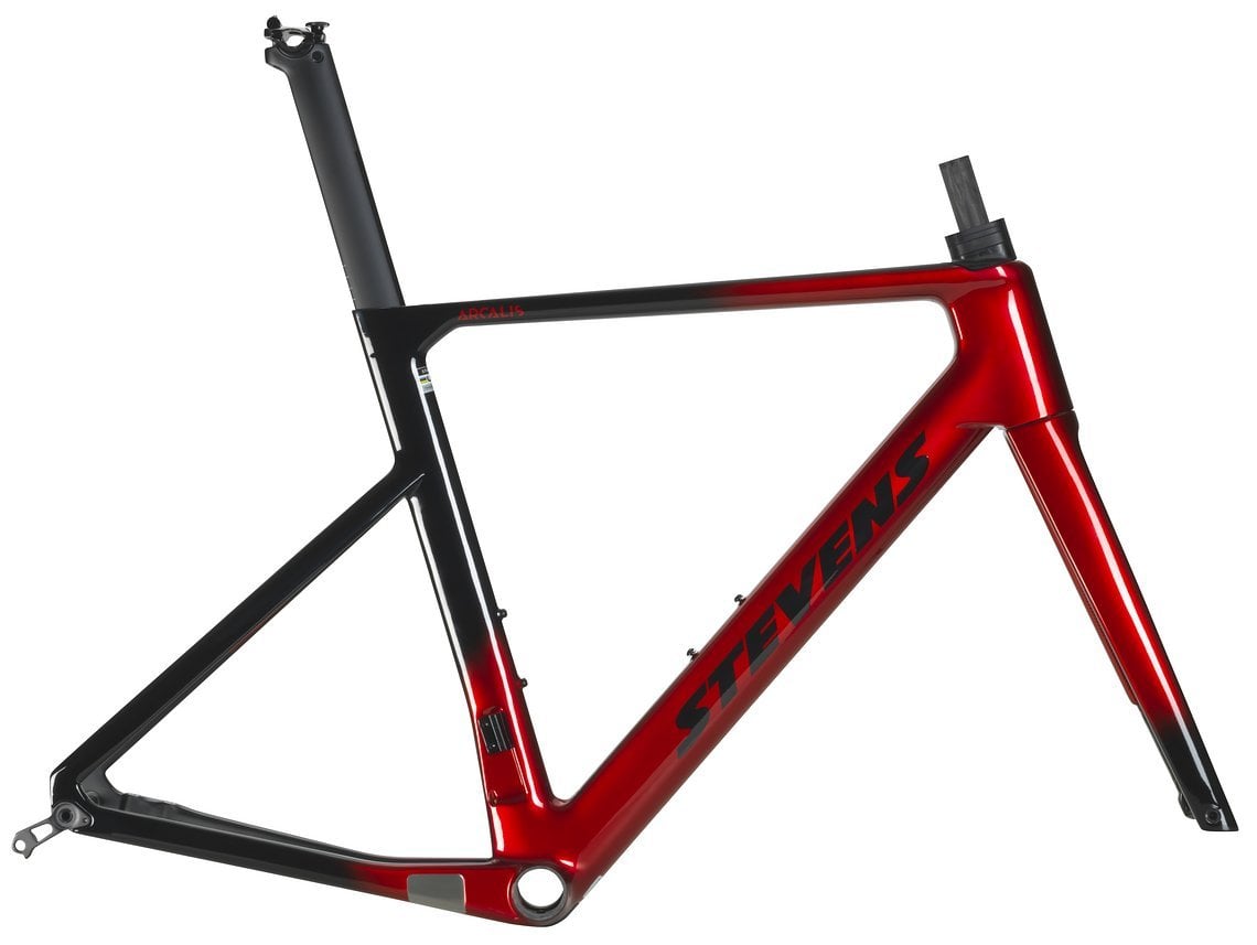 Arcalis 22 56 Chrome Red Black frame MY22