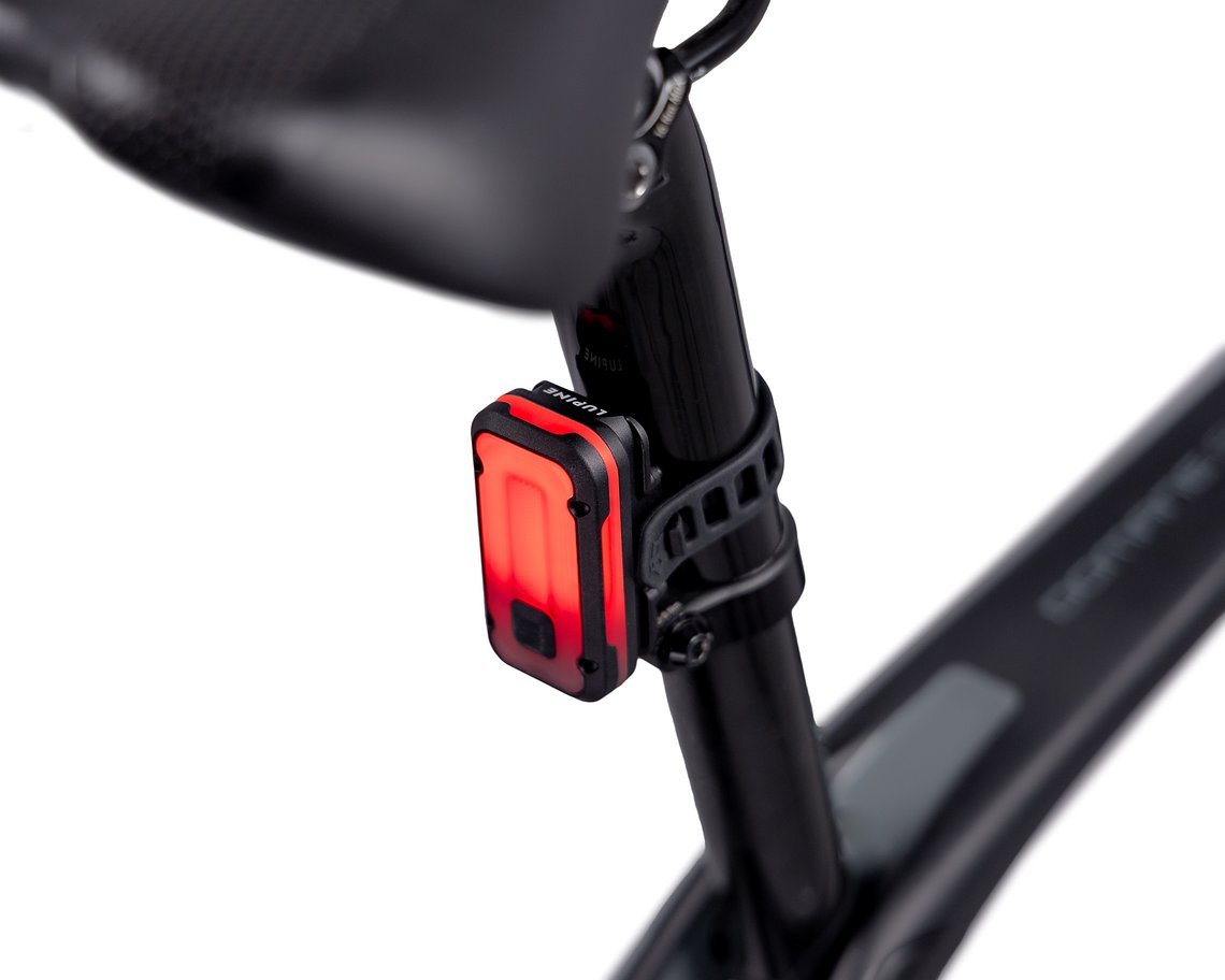 Das Rotlicht Pro verfügt über Hochleistungs-LEDs, Bemslichtsensor und eine robuste Bauweise.