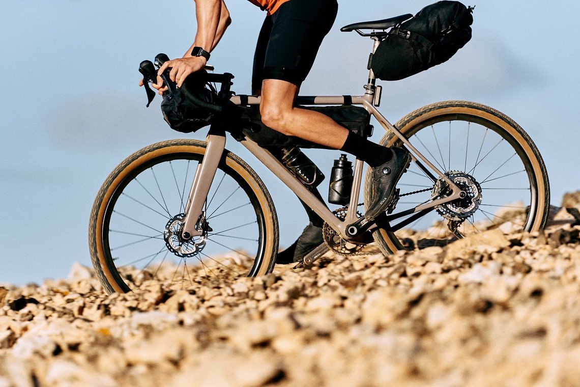 ...genauso gut klarkommen wie bei tagelangen Bikepacking-Touren.