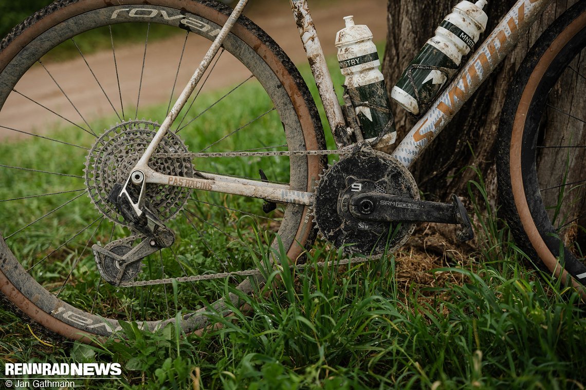 Kongstad kombiniert den SRAM 1x12 Mullet-Antrieb mit SRM Powermeter Kurbel mit 50 Zähne-Kettenblatt.
