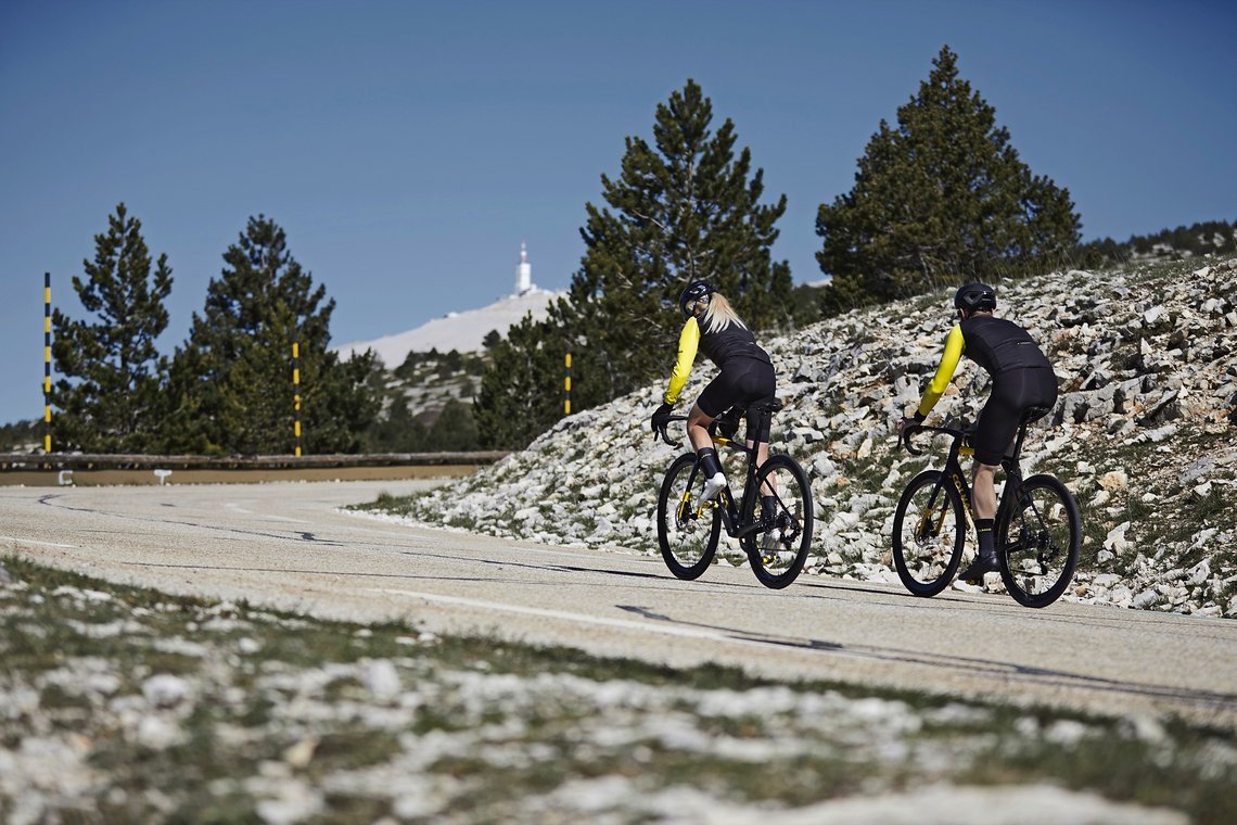 Der Mont Ventoux spielt in der Tour Strecke 2021 eine besondere Rolle und das Colnago V3Rs ist ein Climbers Bike .