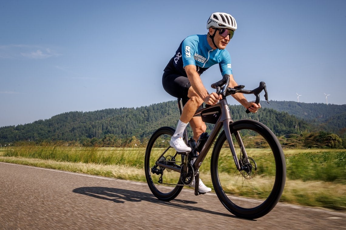 Das Scott Addict ist ein perfektes Bike für lange Tage im Sattel