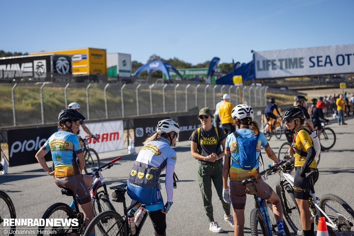 MTB sind ausdrücklich erlaubt, wie hier beim Frauenteam aus der Sierra Nevada.