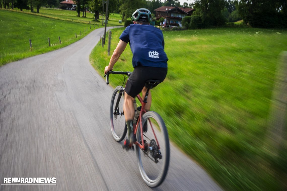 Natürlich gibt es für Asphaltjagden schnellere Aero-Gravelbikes