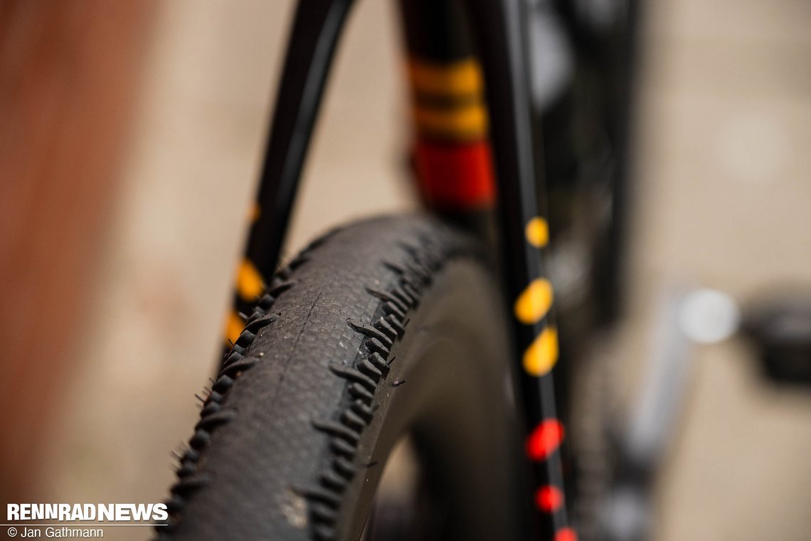 Die maximale Reifenfreiheit soll bei 50 mm liegen.