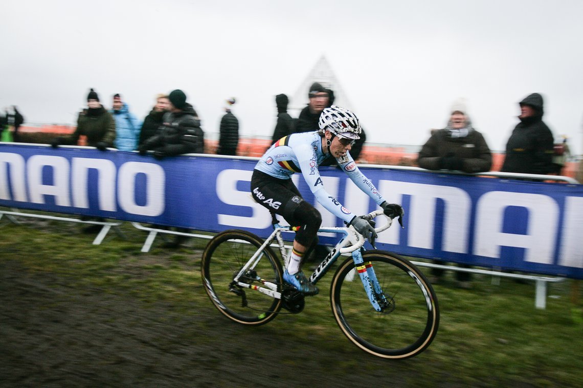 In der vorletzten Runde setzte sich Sanne Cant ab