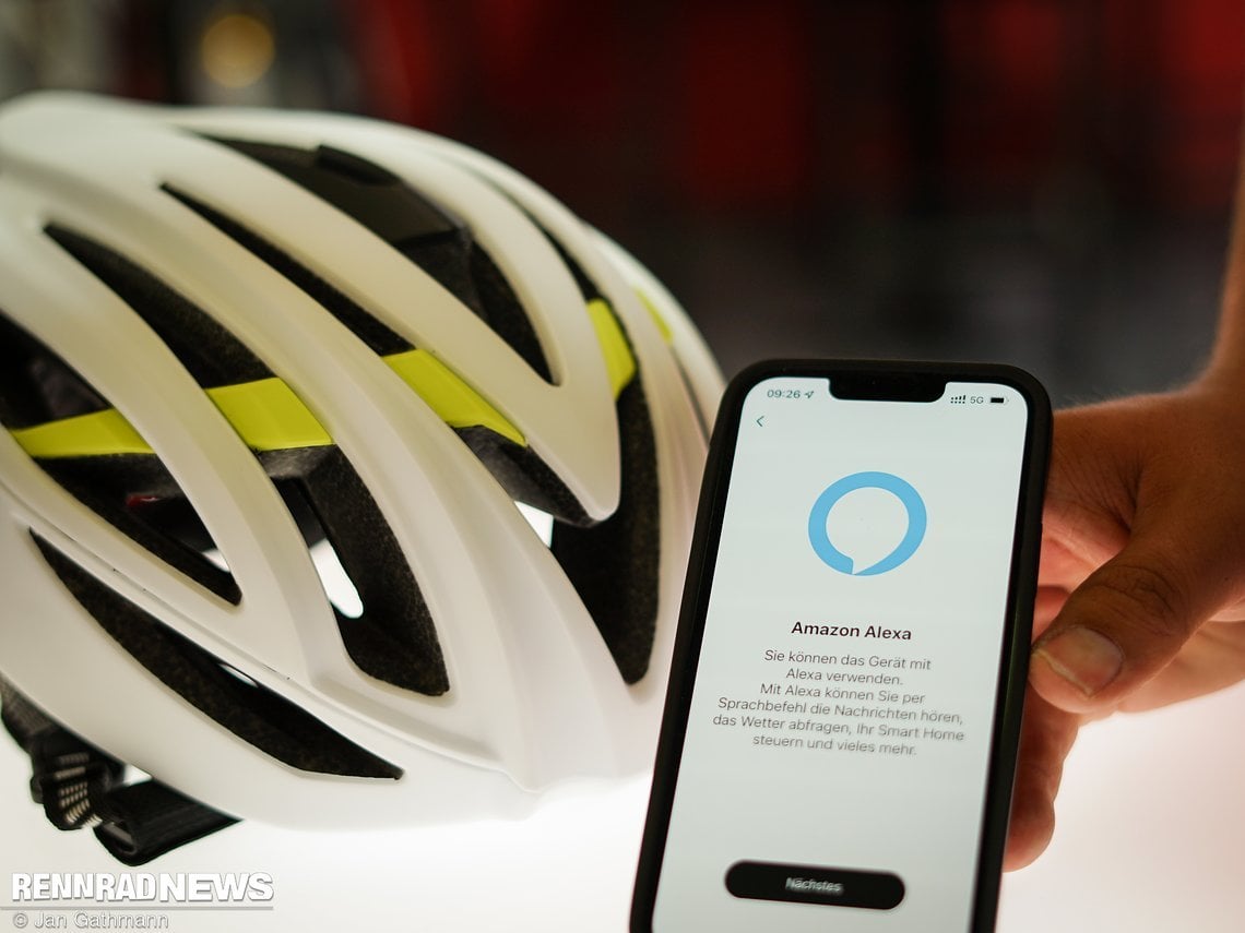 Der Sena R2 ist ein smarter Helm und spricht jetzt auch mit Alexa