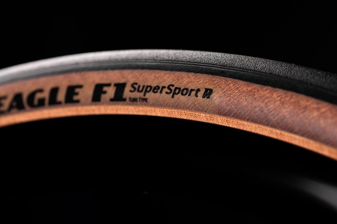 Eagle F1 SuperSportR Tan (1002)