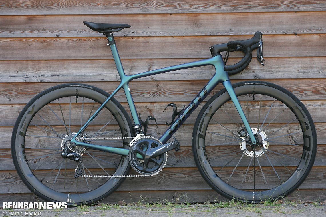 Die Cadex 50 Ultra stehen jedem Rennrad gut